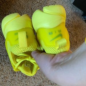 Highlight yellow Nike